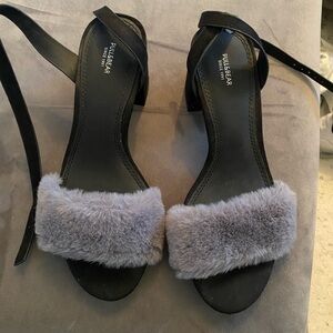 black pumps with grey fur strap